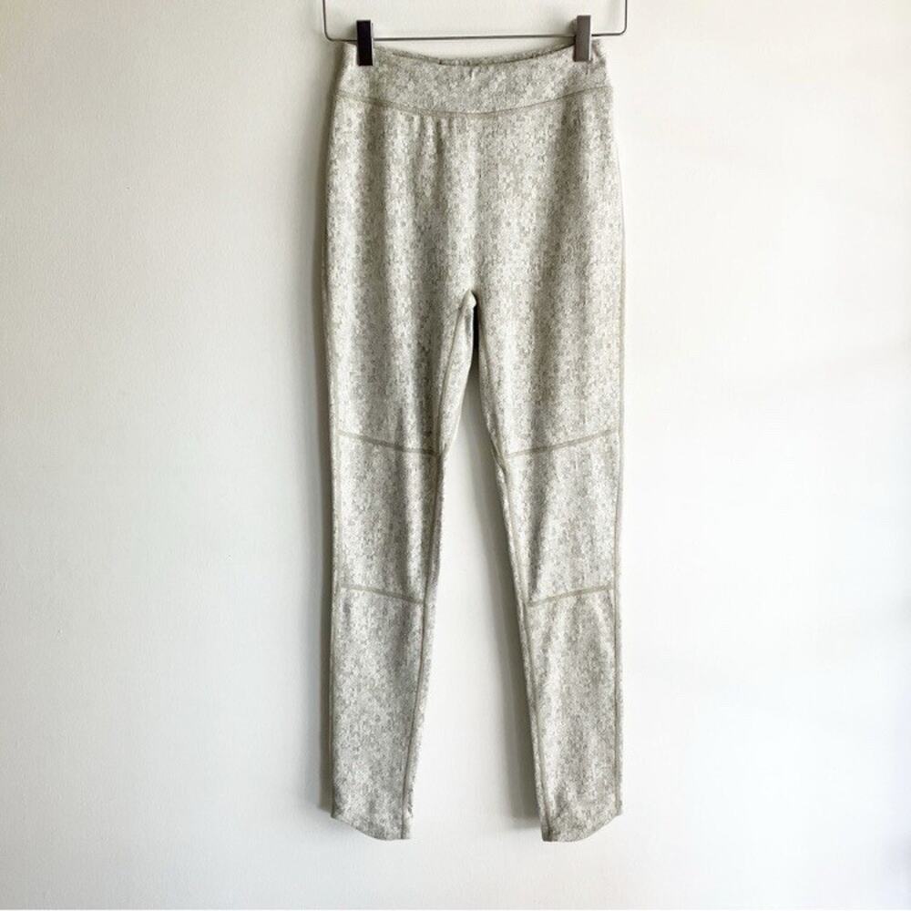 Gymshark Women Medium Dry Leggings Full Length Moisture Management Beige